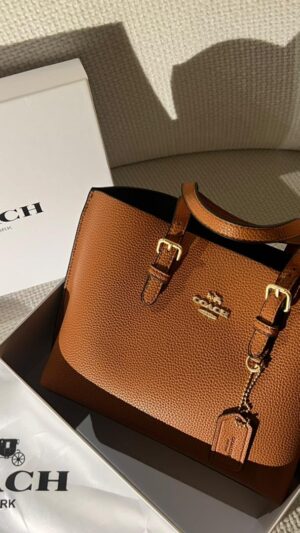 Mollie Tote 2