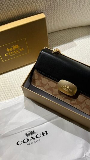 Eliza Flap Crossbody