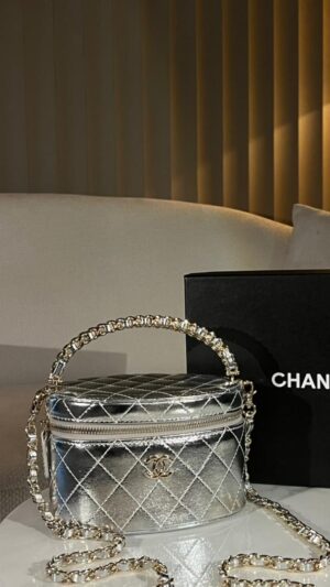 حقيبة Chanel Vanity Case
